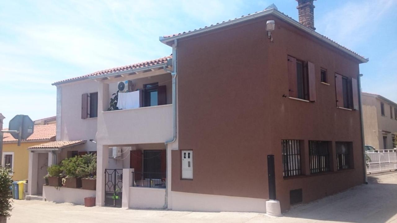 Apartment Fojba Pula Exterior foto